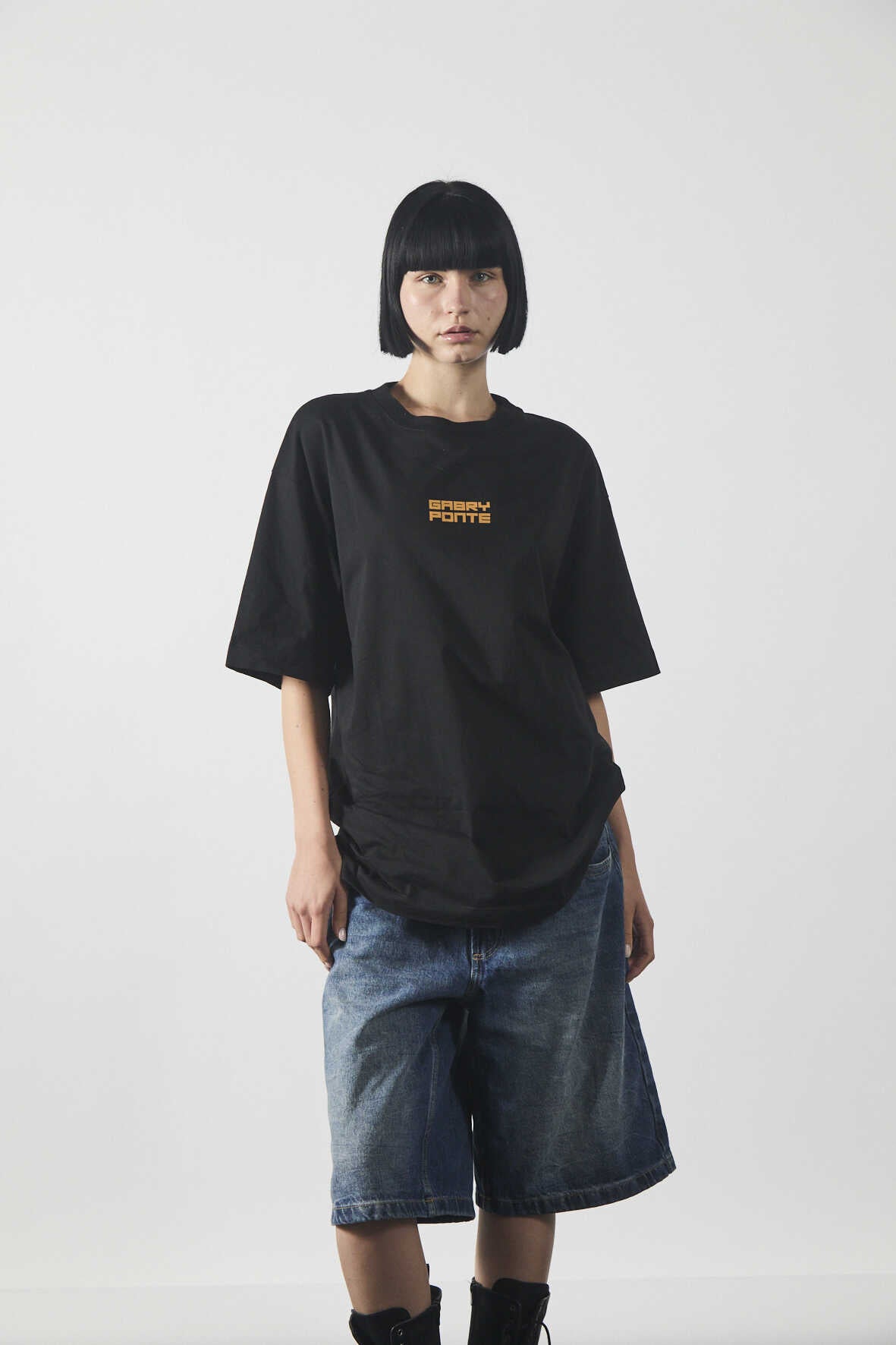 T-Shirt "CHE NE SANNO I 2000" NERO